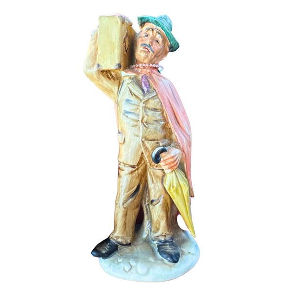 Antique Hand-Painted Market Man & Women Figurines • Made in Japan • Mid-Century - Picture 2 of 4